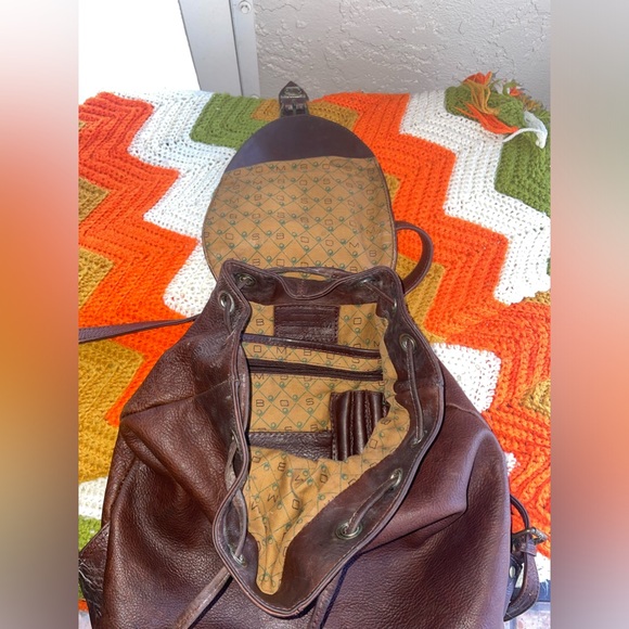 Bosboom Genuine Leather Brown Backpack Rucksack Bag w/ Push Lock Closure - Picture 6 of 11